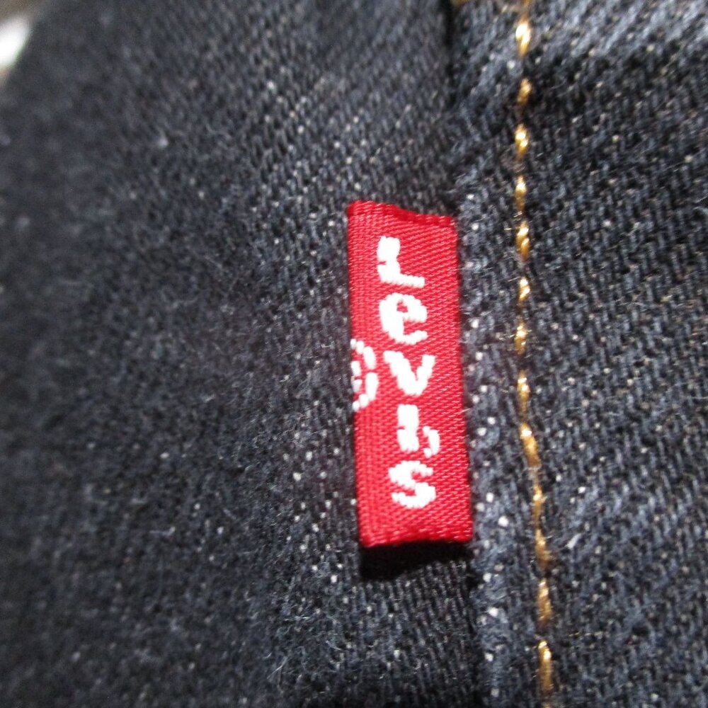 501 Levis 32x32 Black Button up - Picture 6 of 6